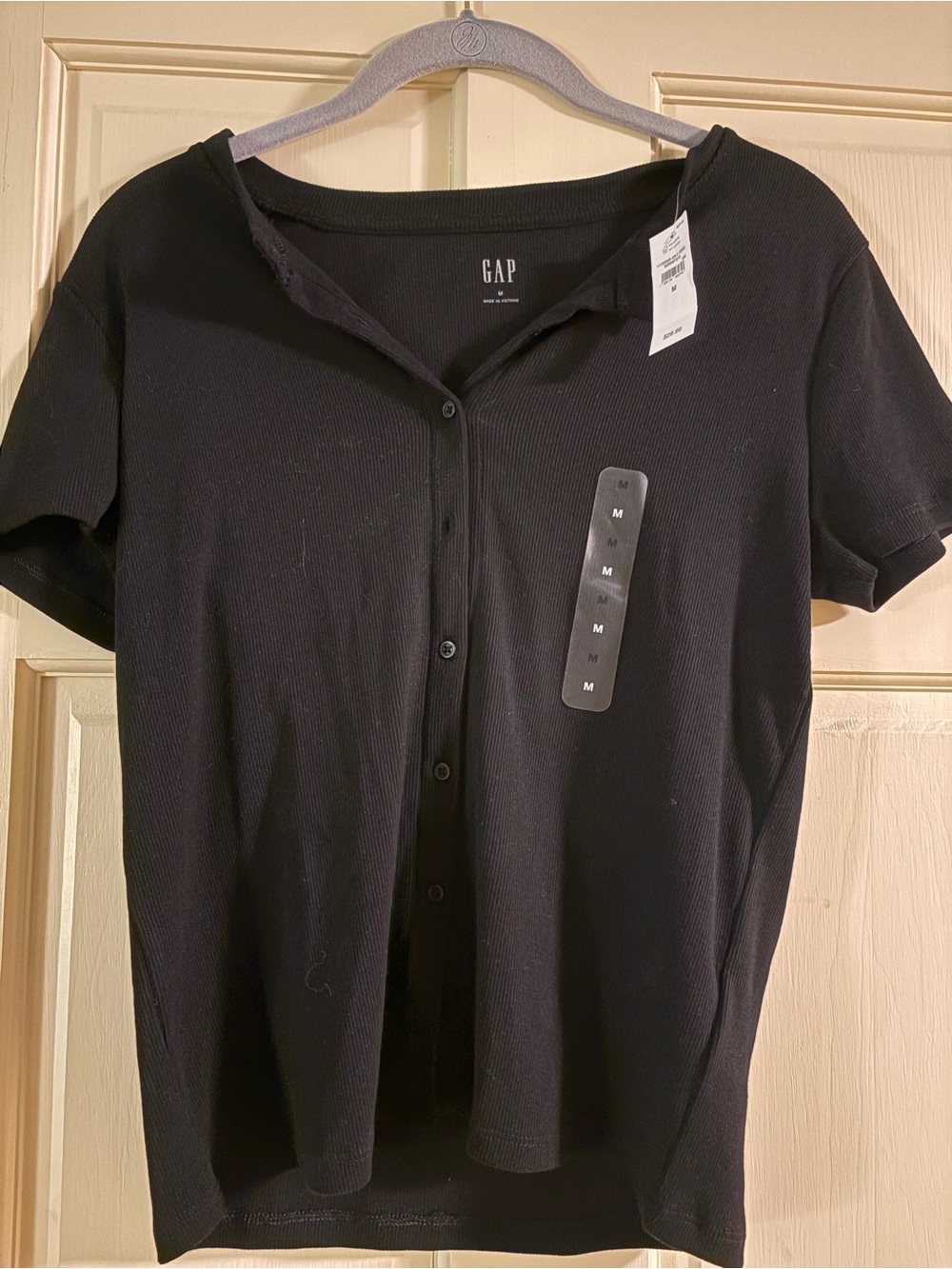 GAP Factory Black Ribbed Button-Front Short Sleeve Top